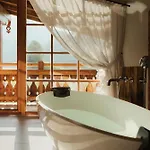 Laposch - Living Lands Aldeamento Turístico 5*