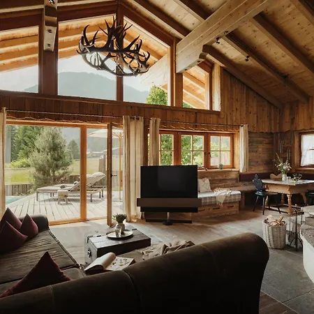 Laposch - Living Lands Vakantiepark 5*