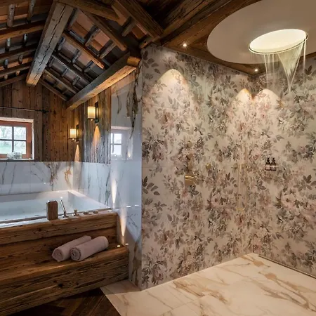Aldeamento Turístico Laposch - Dein Bergaway 5*